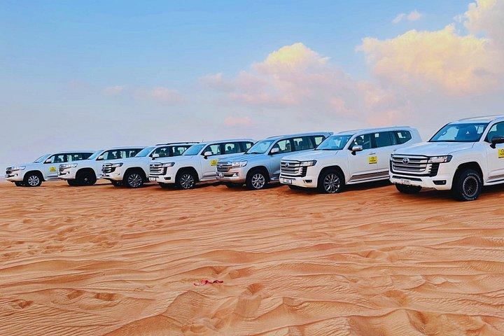 Safari dans le désert avec dîner barbecue, balade en quad et chameau au départ de Dubaï