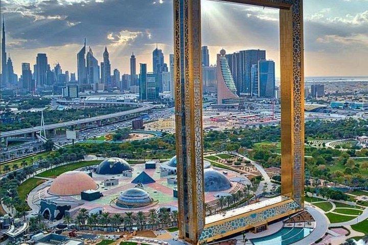 Visite intelligente de l'aéroport d'Escale de Dubaï