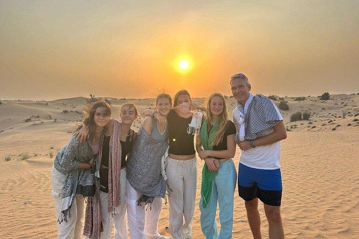 Abu Dhabi : Sunrise Desert Safari & Quad Biking Facultatif