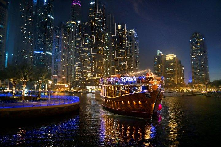 Dubaï croisière de luxe Marina Dhow avec dîner indien gastronomique