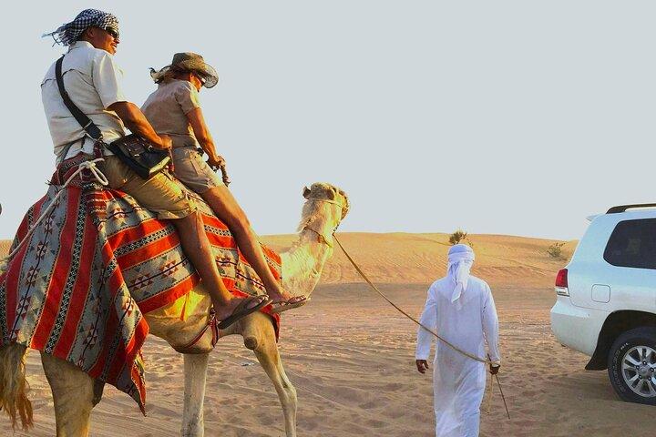 Safari privé en matinée dans le désert de Dubaï avec Dune Bashing et Sandboard