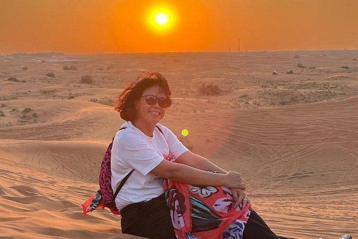 Safari Red Dune de Dubaï avec dîner barbecue et spectacles en direct
