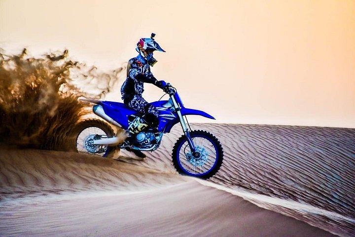 Locations de vélos à Dubaï Off Road Adventure Awaits