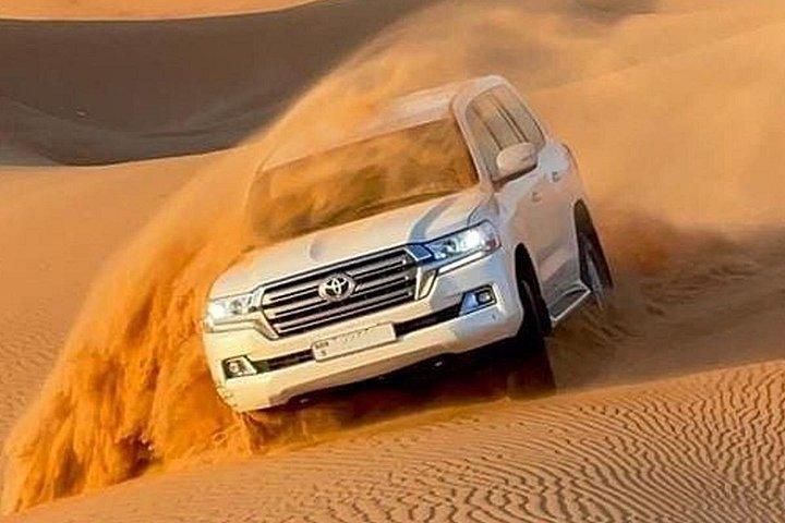Safari privé dans le désert avec dîner au Premium Desert Camp