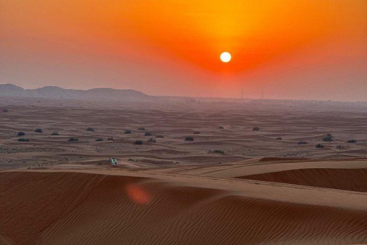 Sunrise Desert View avec Dune Buggy Ride et Camel Riding