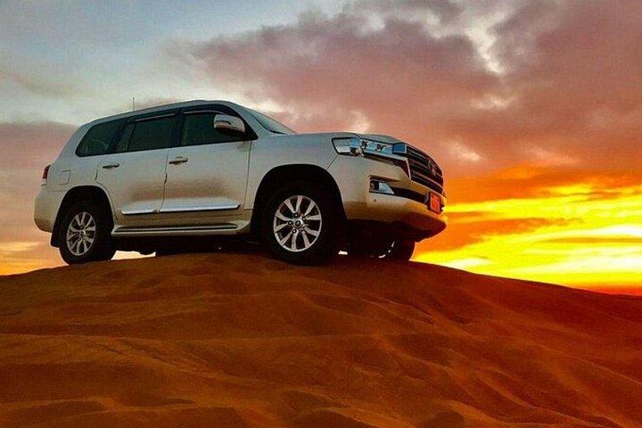 Safari privé dans le désert Dubaï avec barbecue Dîner jusqu'à 6 personnes