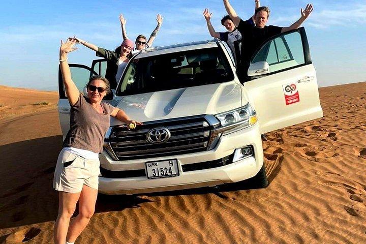 Safari dans le désert de Dubaï avec quad en VTT, balade en buggy et balade à dos de chameau