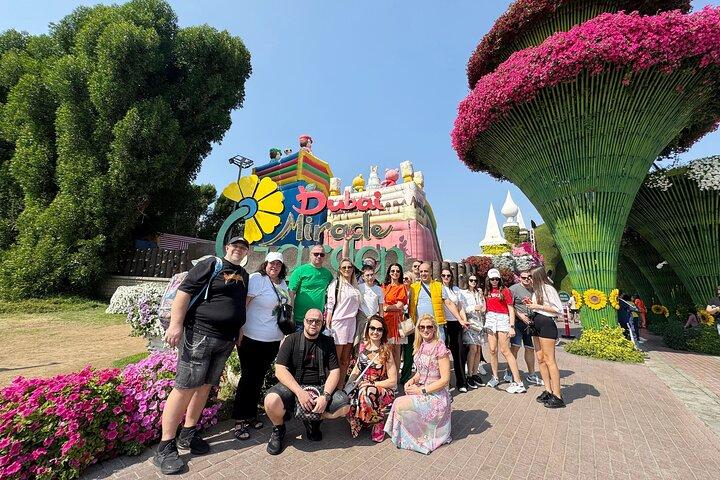 Dubaï Miracle Garden & Global Village Soirée Tour avec Billets