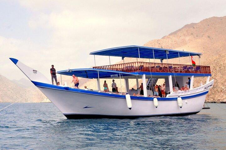 Excursion d'une journée complète en croisière à Khasab Musandam avec déjeuner et transferts