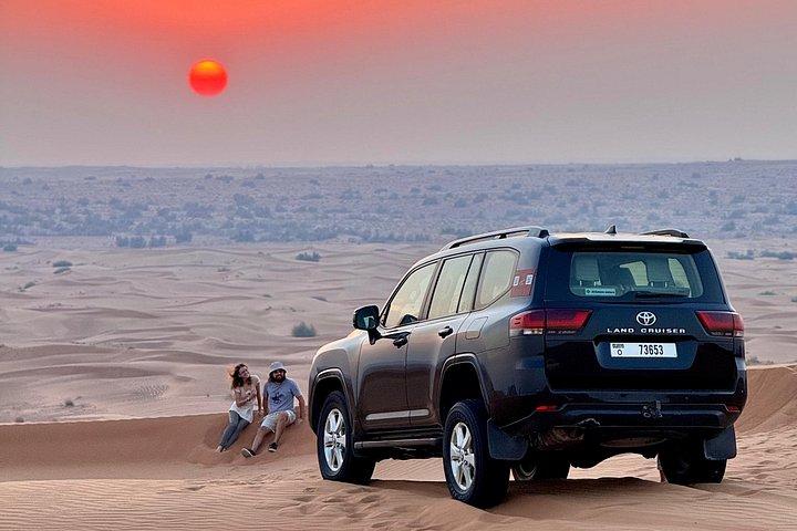 Safari dans le désert en soirée à Red Dunes Dubaï avec dîner et spectacle
