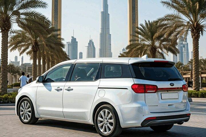 Transfert privé d'une journée complète à Dubaï ou Abu Dhabi avec chauffeur Guide