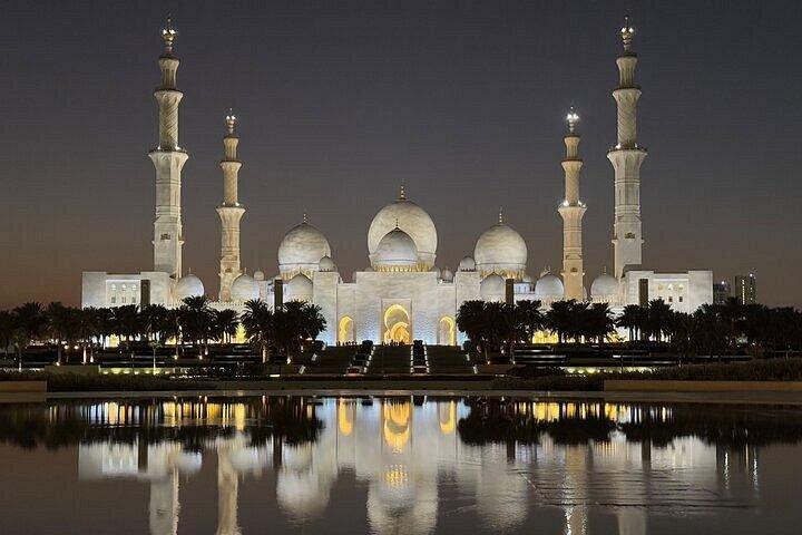 Visite nocturne de la ville d'Abou Dhabi - Expérience Premium Lay Over
