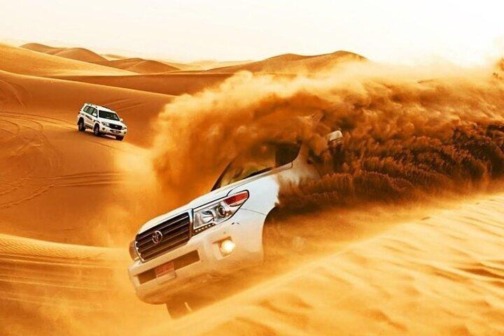 Abu Dhabi Desert Safari 4x4 Dune Bashing Quad Show et dîner