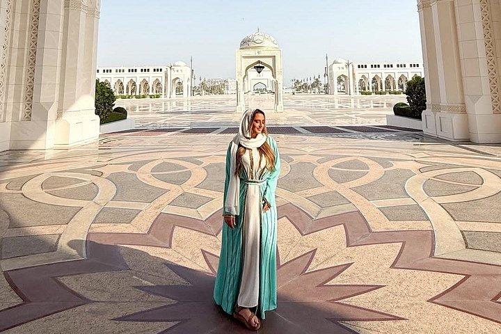 Visite privée d'Abou Dabi : Grande Mosquée & Palais Royal Experience