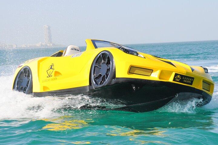 Jet Car Ride à Dubaï – Conduisez une Supercar sur l’eau!