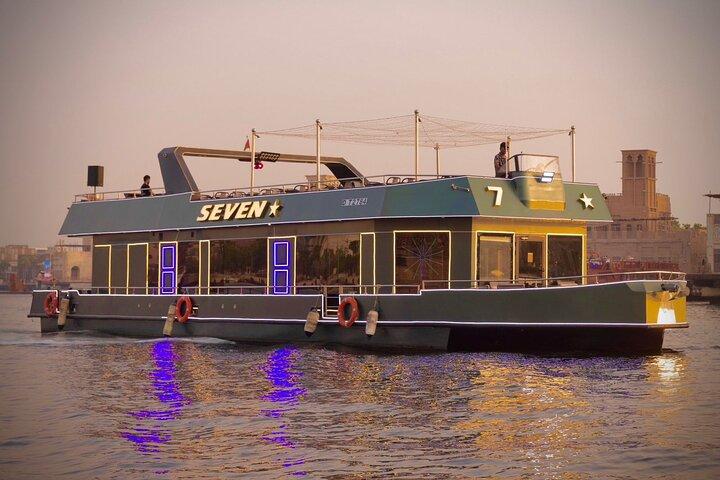 Dubaï Deira Creek Dîner croisière de luxe avec buffet et spectacles vivants