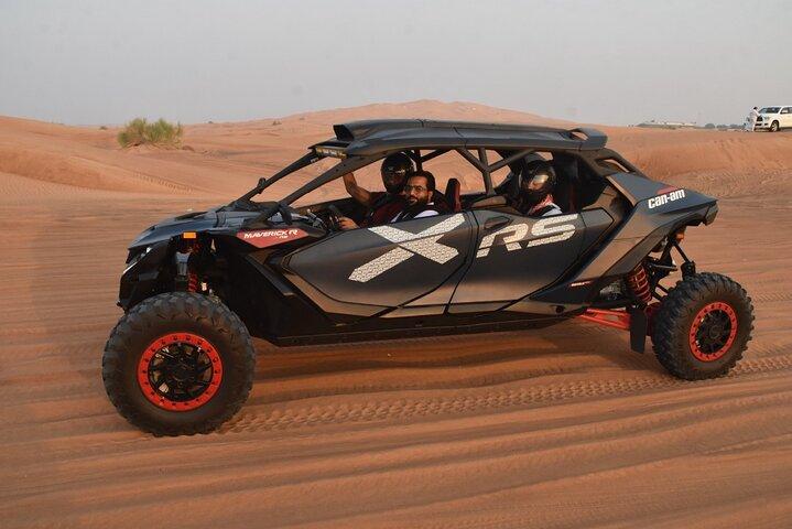 Safari privé dans le désert à Dubaï Dune Bashing Camel Ride Sandboard