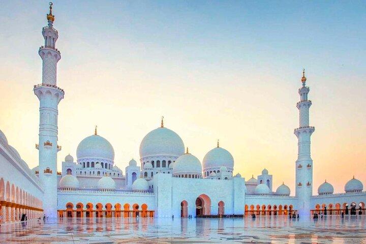Visite d'Abu Dhabi avec guide italien et entrée à la Grande Mosquée