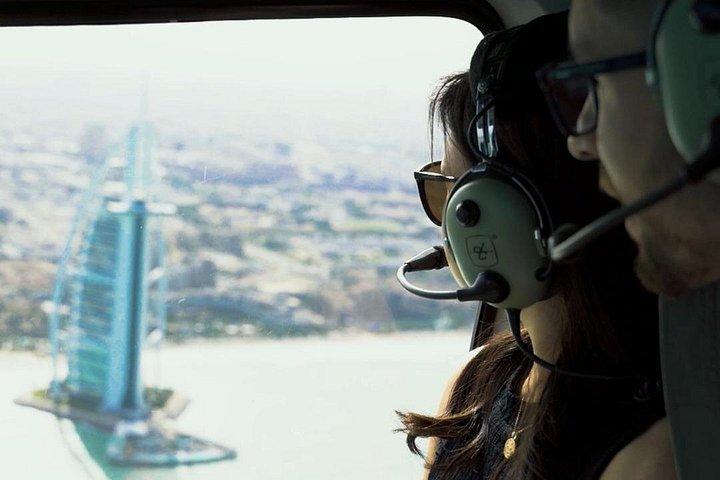 Tour en hélicoptère des temps forts de la ville de Dubaï