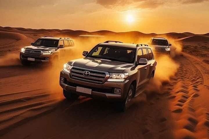 Soirée Dune Bashing et promenade en chameau à Dubaï avec dîner barbecue