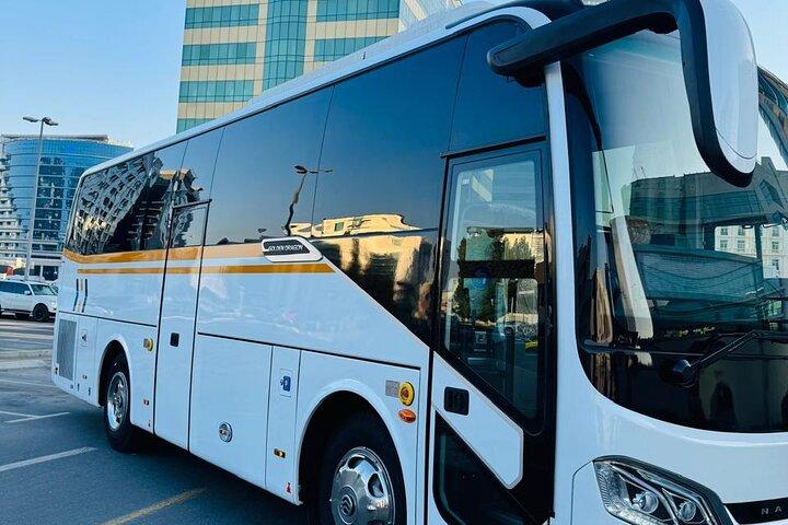 Transfert de luxe en groupe privé de Dubai Hôtels à l'aéroport