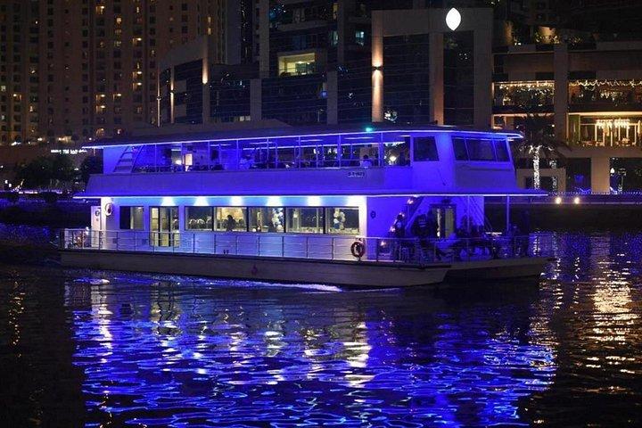 Dîner-croisière en catamaran VIP Dubai Marina
