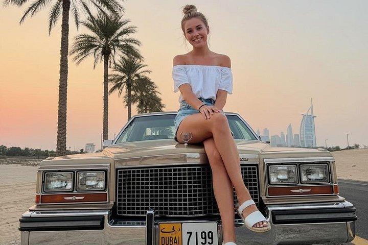 Visite privée d'une demi-journée de Dubaï City à Vintage Cadillac