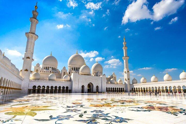 Excursion privée d'une journée à Abu Dhabi au départ de Dubaï Jusqu'à 6 personnes