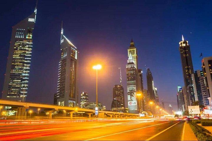 Visite nocturne de Dubaï avec dîner croisière VIP Groupe russe
