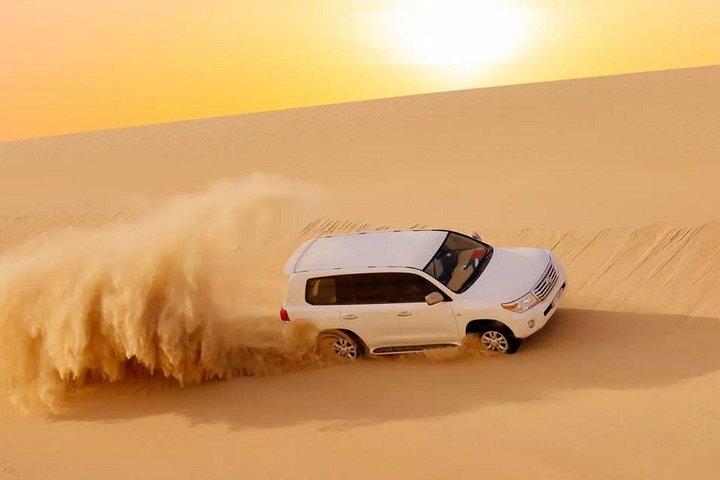 Dubaï meilleur safari dans le désert avec dîner et spectacles Dune Bashing