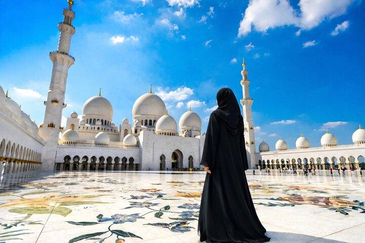 Visite privée de la ville d'Abu Dhabi avec Musée du Louvre Abu Dhabi Combo
