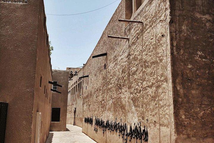 Visite privée à pied du Vieux Dubaï : Bastakiya, Souks, Street Food.