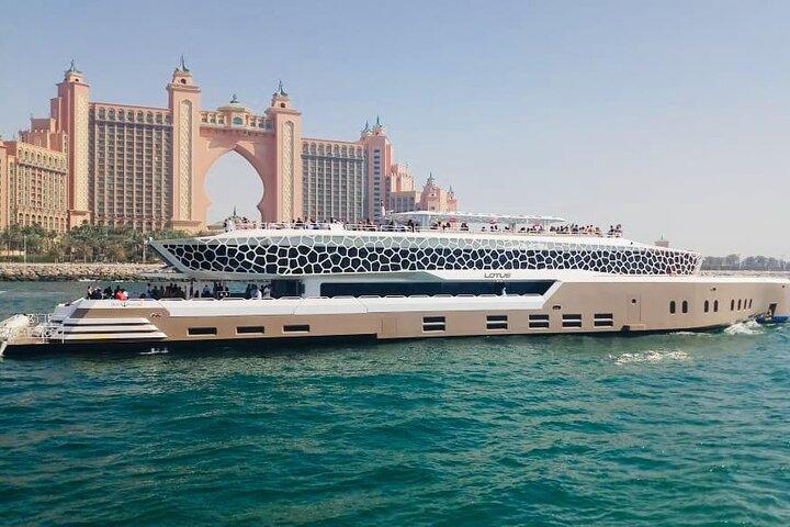 Dîner Croisière de luxe 7 étoiles Mega Yacht avec buffet Int