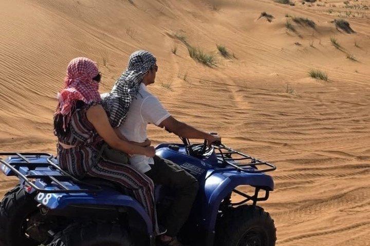 Red Dune Desert Safari : Avec Quad Bike, Premium Sitting&BBQ Dinner