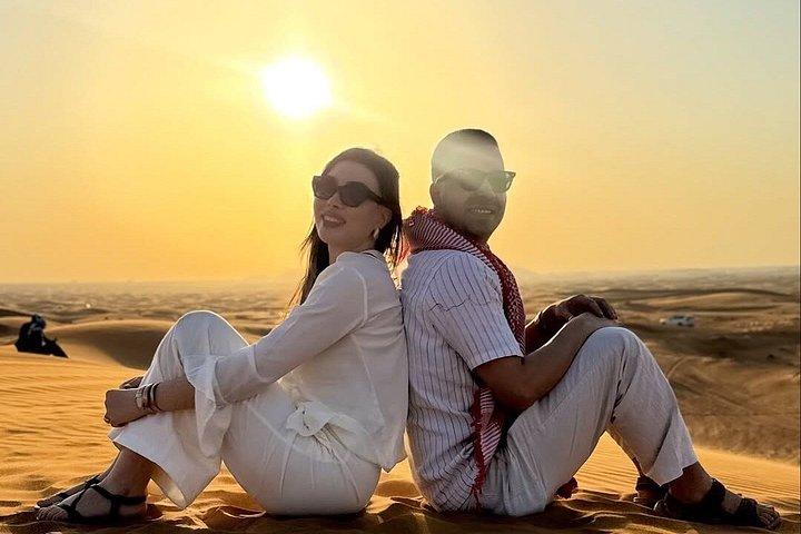 Expérience de lever de soleil en safari dans le désert le matin