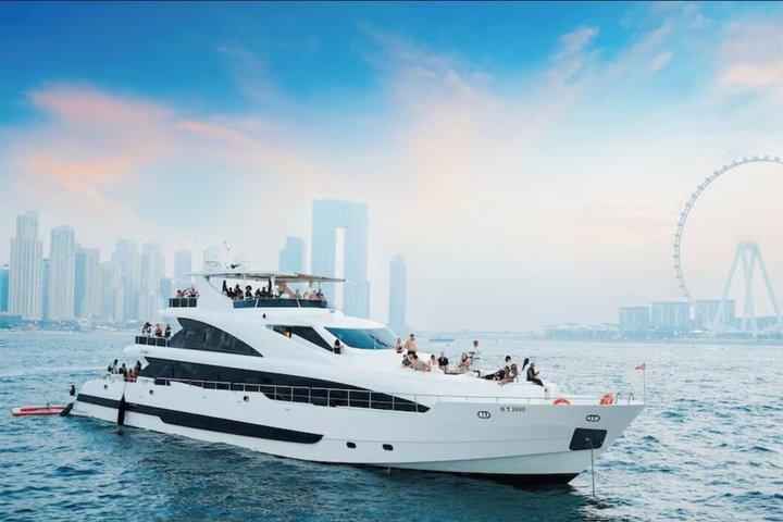 Expérience de yacht de luxe au port de Dubaï avec transferts d'hôtel
