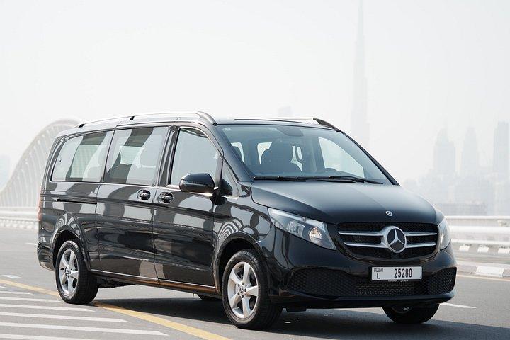 Transfert de luxe de l'aéroport privé vers OU depuis l'aéroport de Dubaï