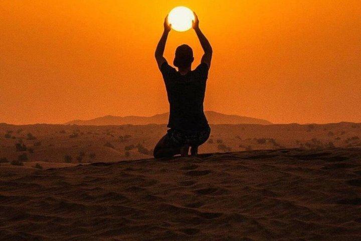 Soirée safari dans le désert de Dubaï avec dîner buffet barbecue