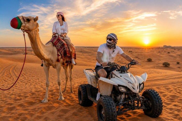 Safari du matin de Red Dunes avec Quad Biking & Camel Ride