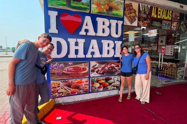 Tour de shopping d'une journée à Abu Dhabi Souks Marchés et Centres commerciaux