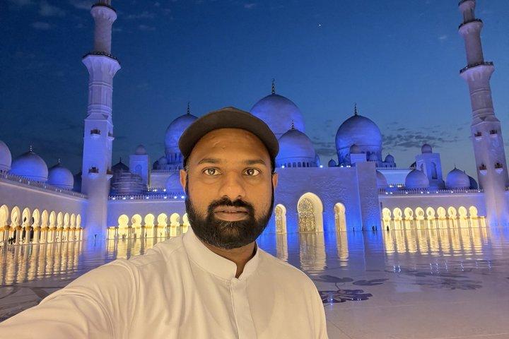 Visite de la Grande Mosquée Sheikh Zayed aux lumières au coucher du soleil