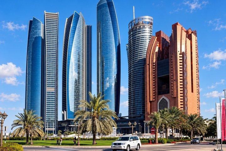 Visite privée du Louvre Qasr Al Watan et des tours Etihad depuis Dubaï