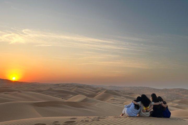 Safari privé au coucher du soleil dans le désert d'Abu Dhabi, dune bashing et sableard