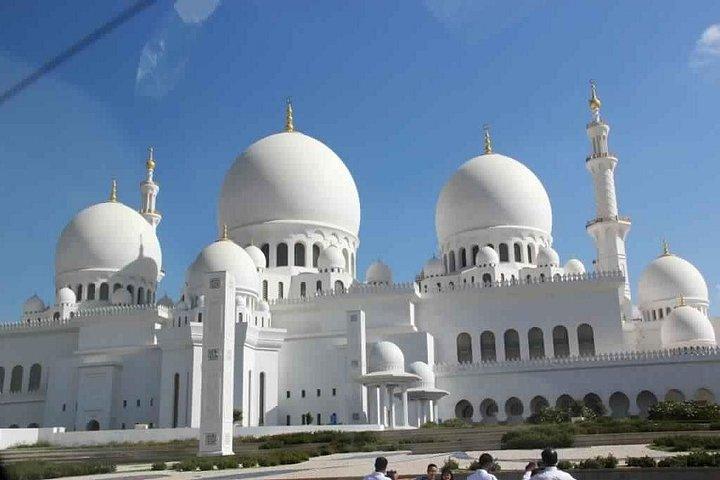 2 en 1 Best Combo Tours Journée complète à Abu Dhabi et Dubai Dhow Cruise Dubai