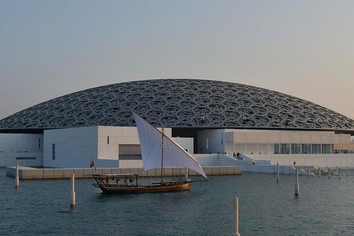 Visite privée: visite du musée du Louvre Abu Dhabi et de la grande mosquée Sheikh Zayed