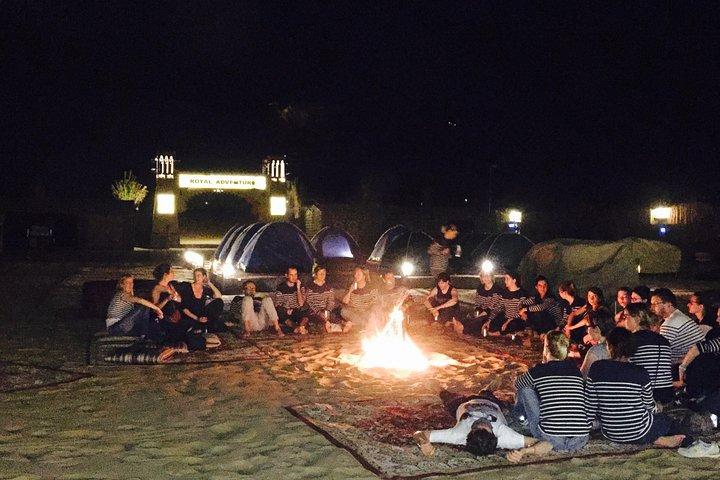 Safari dans le désert de Dubaï avec buffet, bain de dunes et chameaux