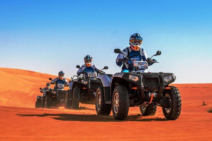 Expérience passionnante en quad avec Dune Bashing, Sand boarding et Rafraîchissements