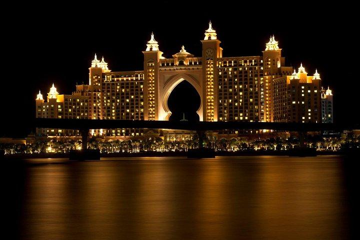 Croisière à la marina de Dubaï avec visite privée de la ville de nuit de Dubaï