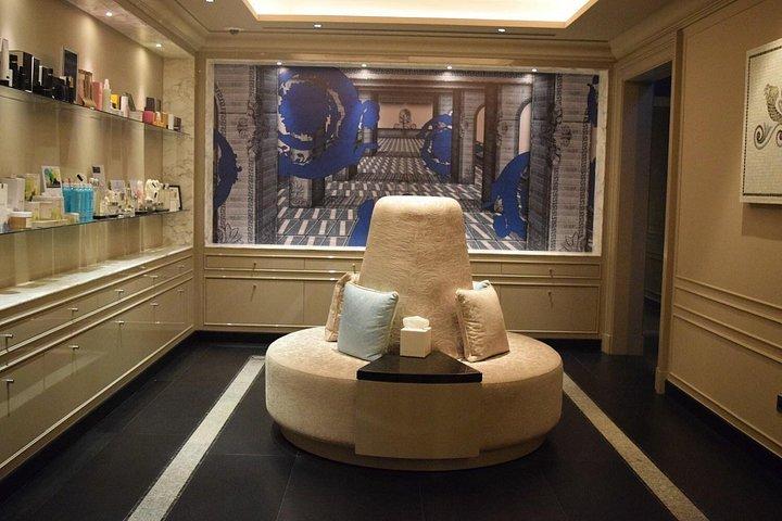 Traitement du sommeil Versace avec expérience Gold Cappuccino