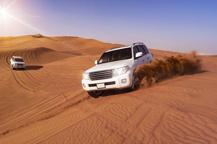 Dubai Morning Red Dunes avec chameau Safari & Sandsurf